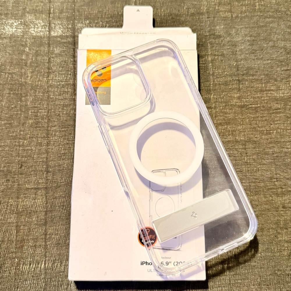 NWT Spigen case for iPhone 16 pro max